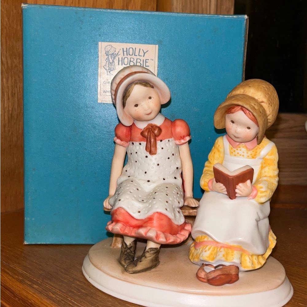 Holly Hobbie Figurine “A Moment Shared” Precious Moments Collection Series II 79